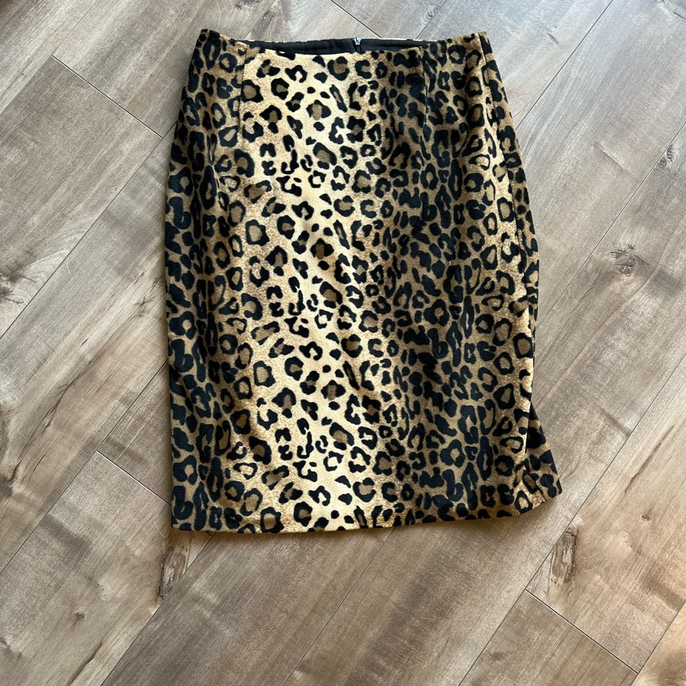 BCBG leopard print textured skirt